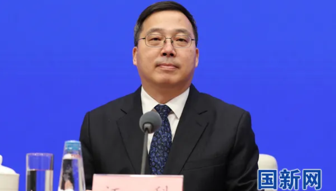 民法典明確多數(shù)業(yè)主同意即可,住建部:推動(dòng)老舊小區(qū)加裝電梯,探索“物業(yè)+養(yǎng)老”新模式(圖1) 民法典明確多數(shù)業(yè)主同意即可,住建部:推動(dòng)老舊小區(qū)加裝電梯,探索“物業(yè)+養(yǎng)老”新模式(圖1)