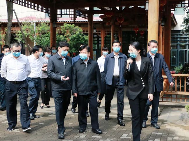 國家民政部李紀恒部長一行蒞臨福州市國德老年康養中心視察(圖1) 國家民政部李紀恒部長一行蒞臨福州市國德老年康養中心視察(圖1)